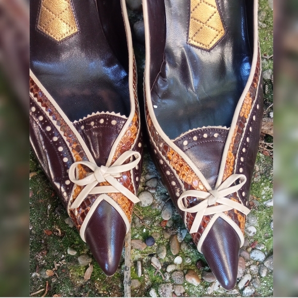 Designer Magrit Real Leather Court Heeled Shoes - Picture 10 of 14